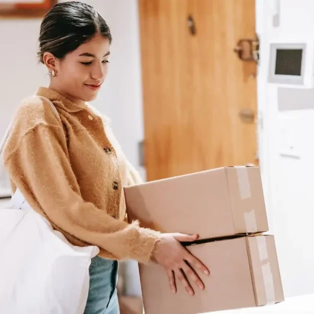 cheapest-way-to-ship-boxes-across-Canada-946x630-1 cheapest-way-to-ship-boxes-across-Canada-946x630-1
